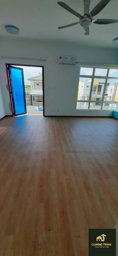 CÔNG TRÌNH THI CÔNG SÀN NHỰA VINYL, HÈM KHÓA SPC 4MM GIẢ GỖ QUANGTRAN - CĂN HỘ VILLA